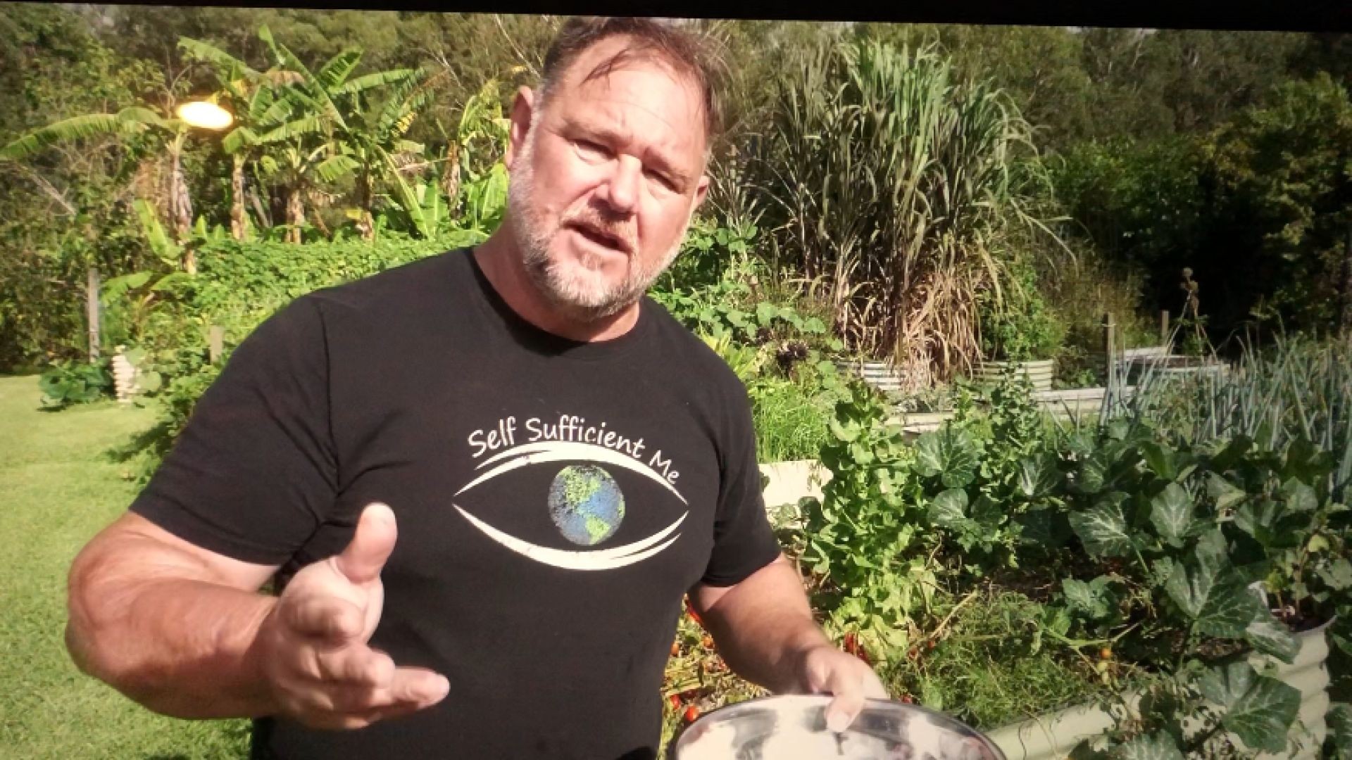 For BETTER Tasting Tomatoes DON'T Do These Things!  Mark's link below.