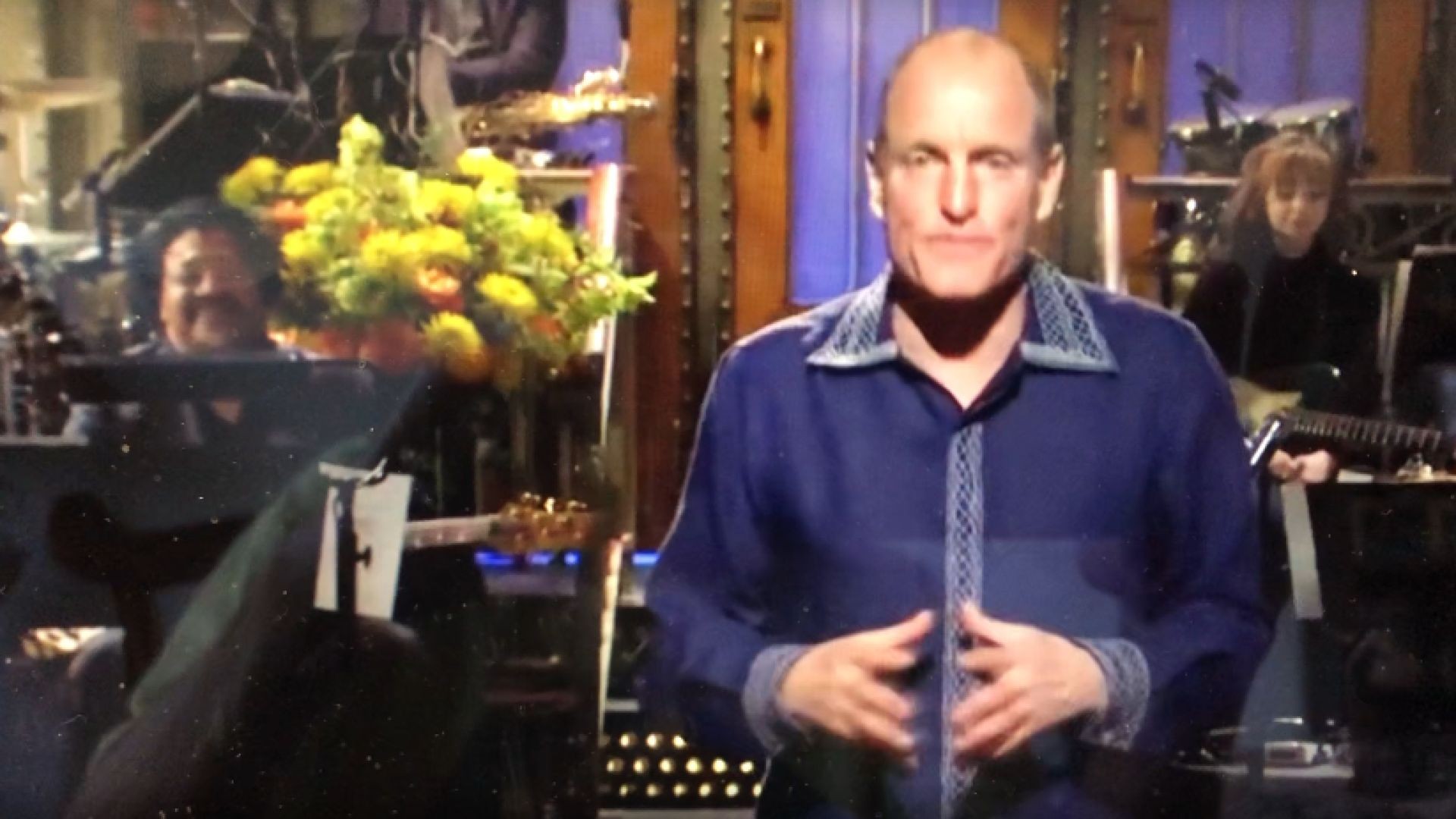 SNL Audience SILENT as Woody Harrelson Rips Big Pharma, Lockdowns