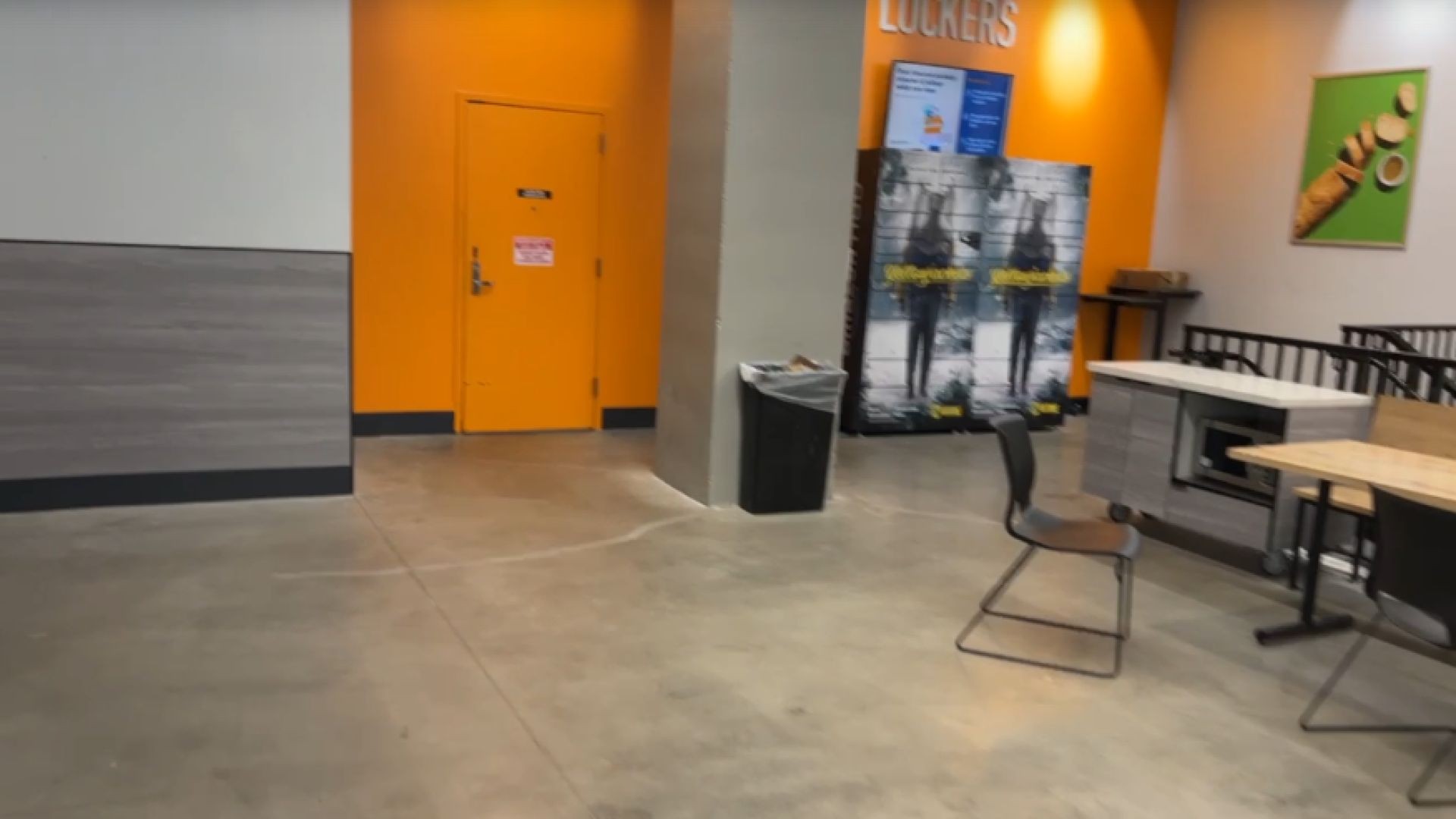 Scan to get in - Amazon